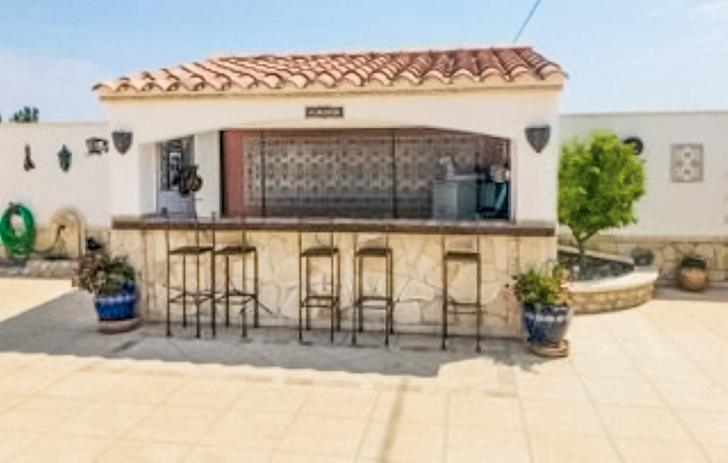 Maison provençale avec piscine près d'Arles - Photo 12