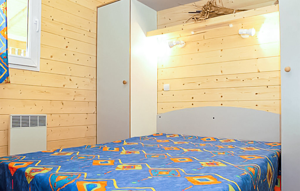 Mobil-home 4 pers. avec piscine intérieure à Chef-Boutonne - Photo 8
