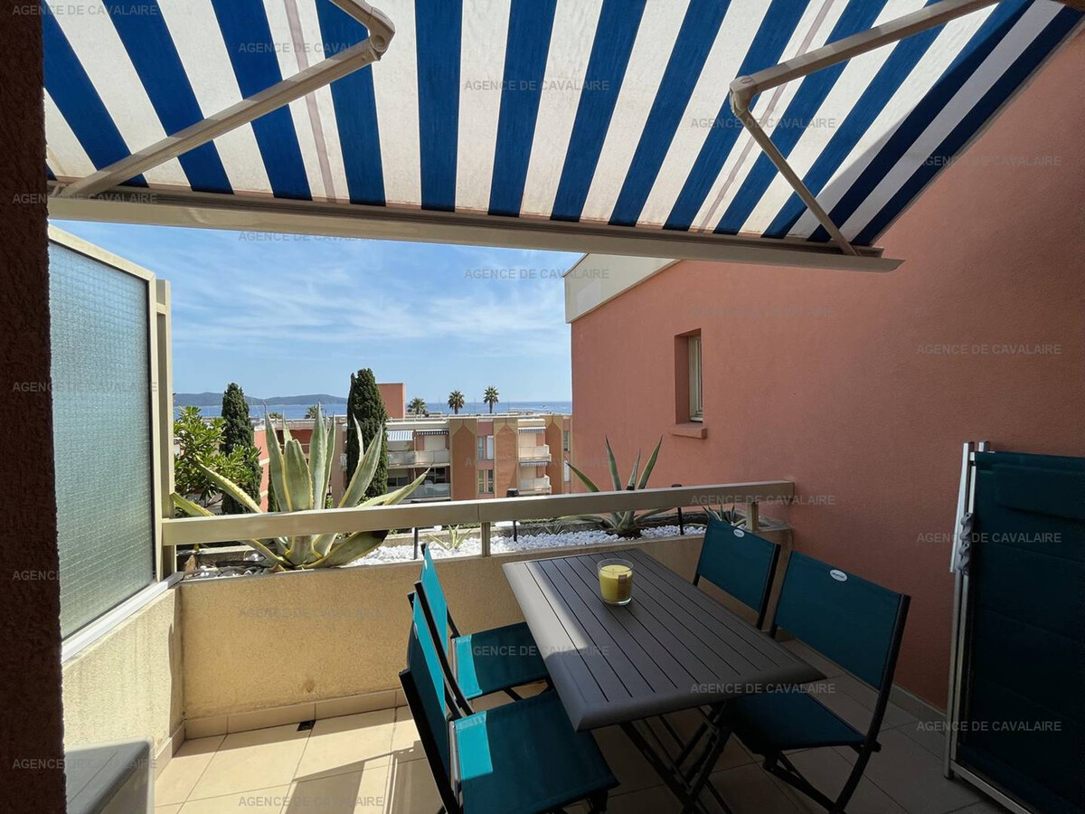 Studio cabine 100m plage, climatisé, parking à Cavalaire - Photo 2