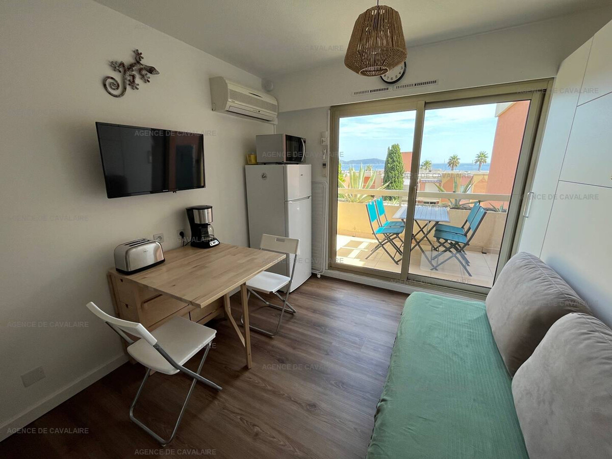 Studio cabine 100m plage, climatisé, parking à Cavalaire - Photo 4