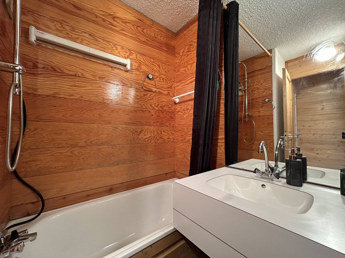 Appartement 6 pers. aux pieds des pistes à Méribel - Photo 7