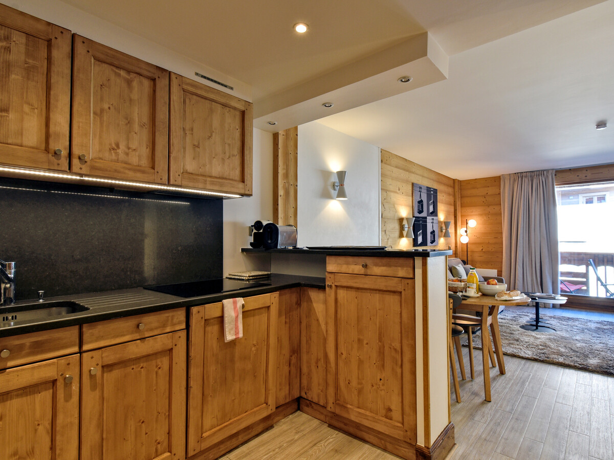 Appartement 2 chambres Courchevel 1850, casiers à ski privé - Photo 5