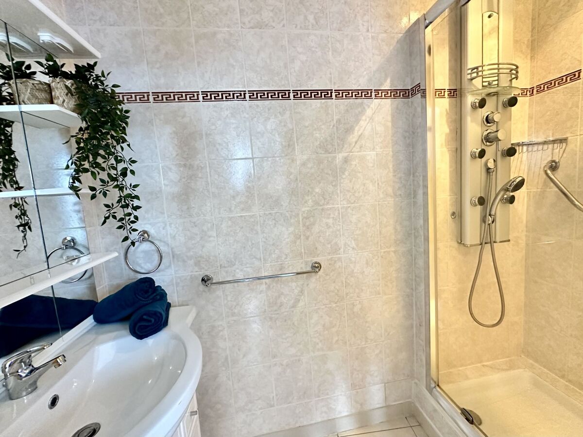 Maison Joannie - 45 m² à 1,3 km de la mer - Photo 13