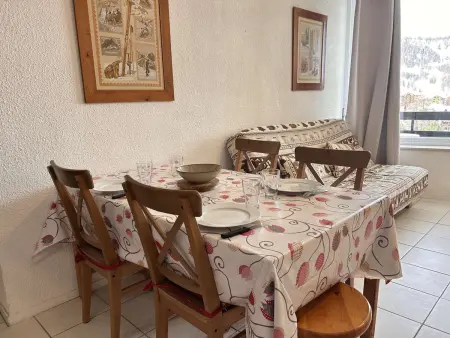 Appartement 2 pièces avec balcon vue pistes à Risoul, 6 personnes : photo 3