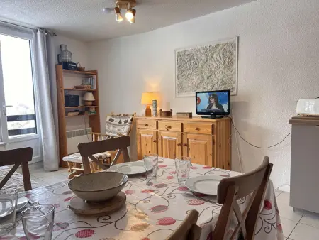 Appartement 2 pièces avec balcon vue pistes à Risoul, 6 personnes : photo 11