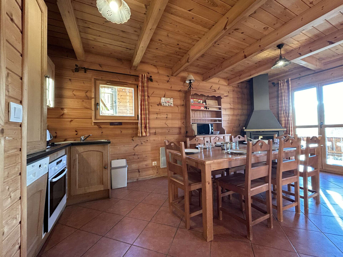 Chalet 8 pers. à 330m des pistes, piscine et terrasse - Photo 2