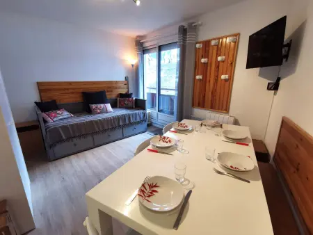 Location appartement à Les Adrets Prapoutel, Charmant 2 Pièces Cabine, Proche Pistes, Balcon, Cuisine Équipée, Idéal Famille - Les Adrets