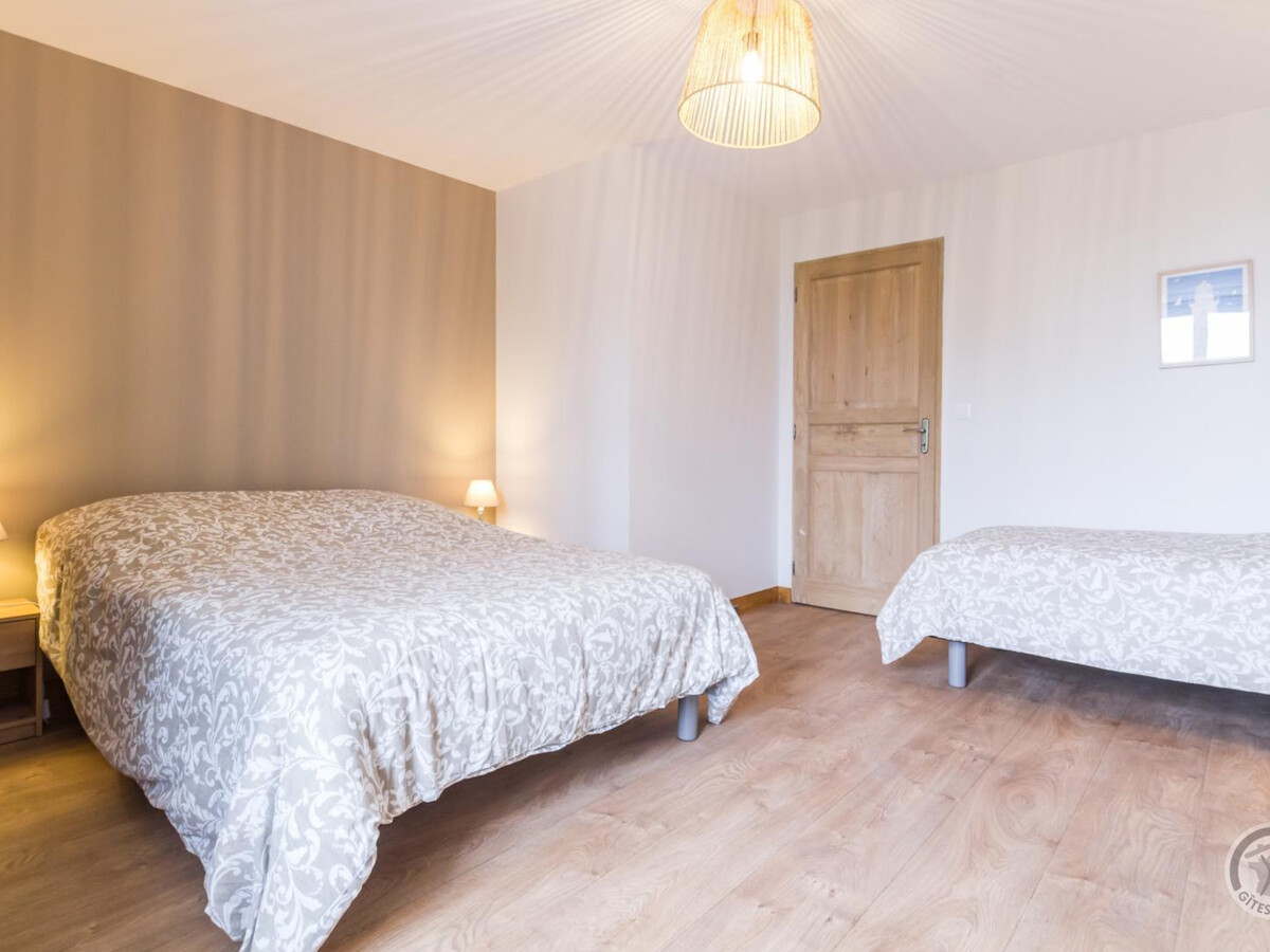 Gîte 10 pers. à Anneville-en-Saire : jardin clos et jeux - Photo 22