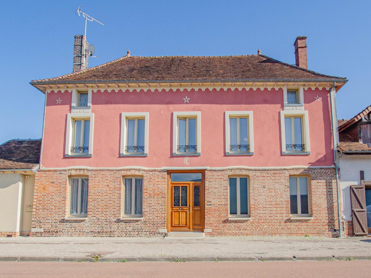 Maison familiale au bord du lac avec piscine, véranda climatisée et jardin fleuri - Photo 34