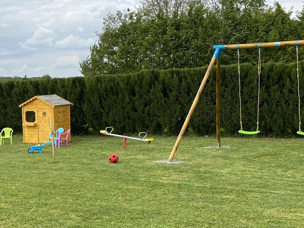 Gîte plain-pied 6 pers. : terrain 1200 m², jeux enfants - Photo 4
