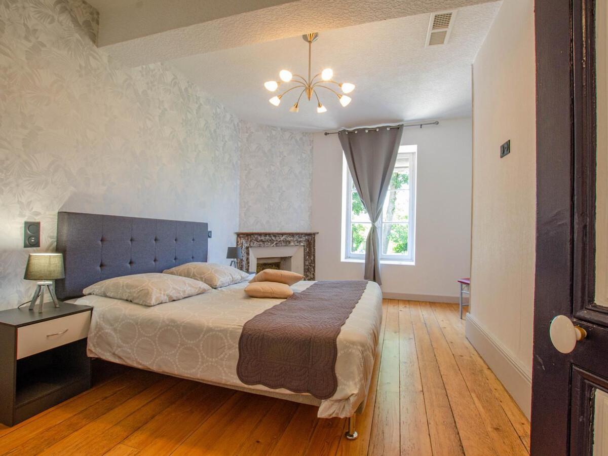 Gîte 15 pers., 6 chambres, parc et piscine à Brienne-le-Château - Photo 15