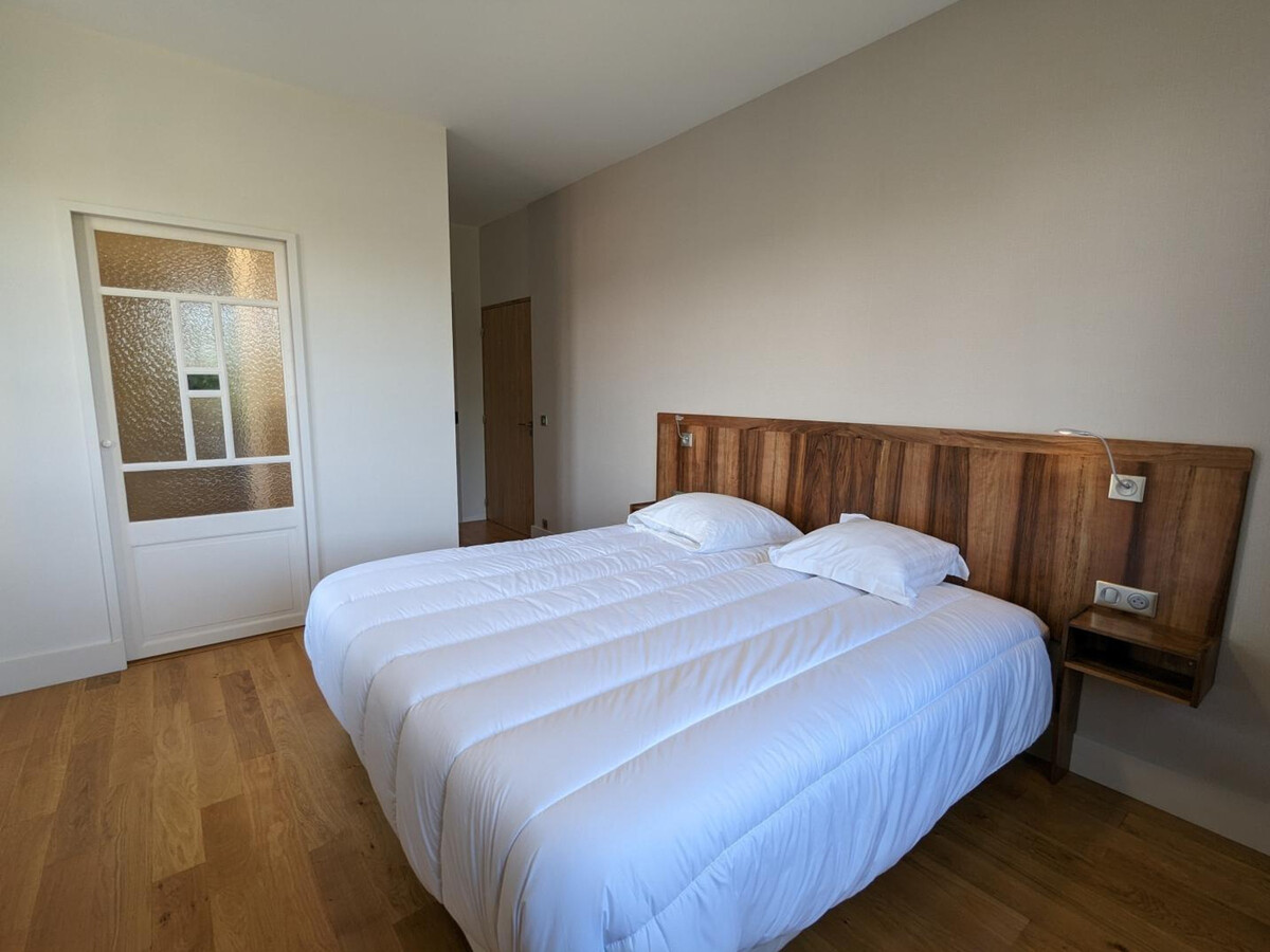 Appartement 116m² centre-ville Jarnac, garage et équipements bébé - Photo 21