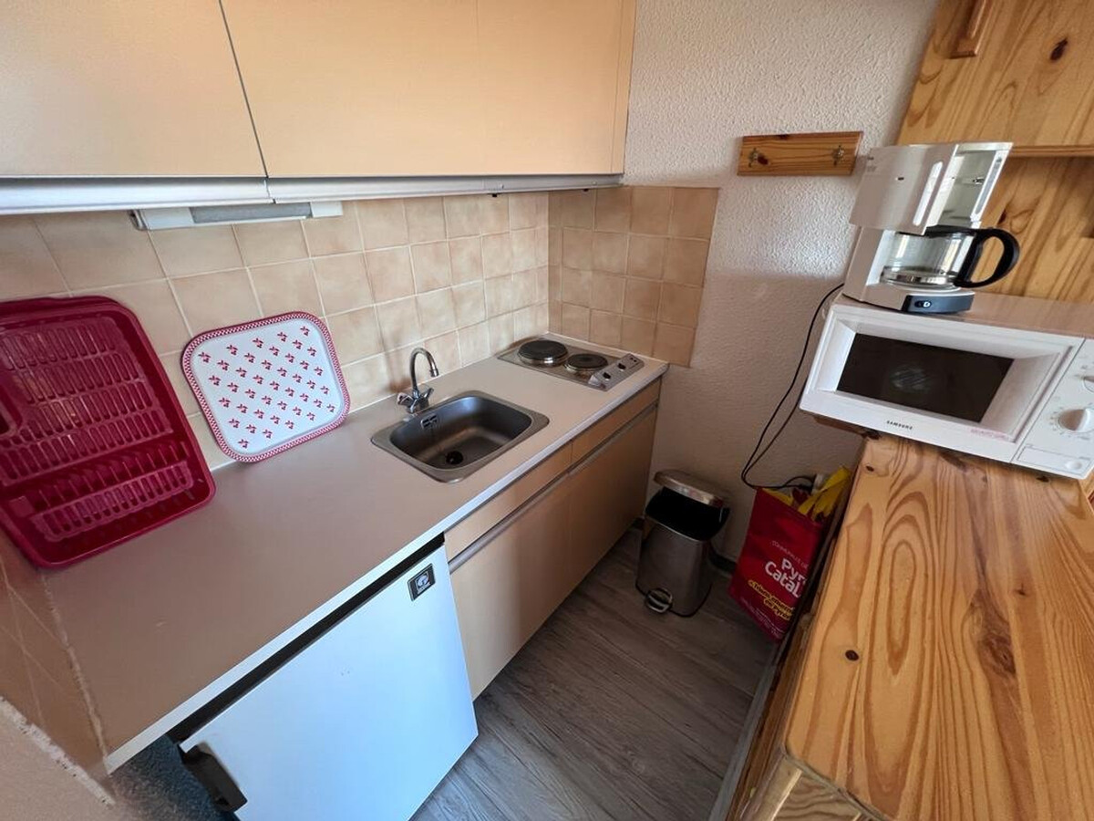 Studio cabine 4 pers. balcon vue montagne aux Angles - Photo 3