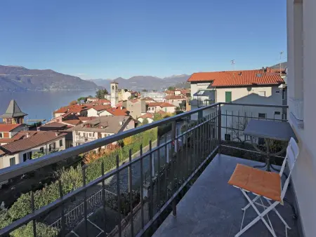 Location appartement à Porto Valtravaglia, Cornucopia