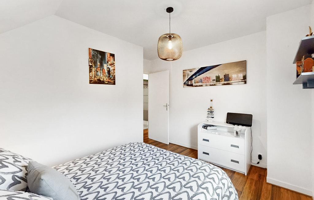 Maison 90 m² jardin clôturé, plage à pied à Saint-Malo - Photo 9