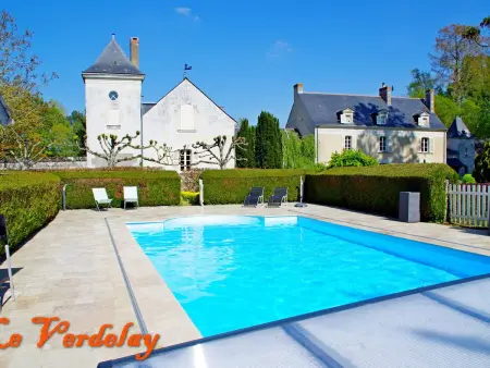 Location gite à La Ménitré, Maison de Charme avec Piscine Chauffée à 300m de la Loire, Proche Saumur et Sites UNESCO
