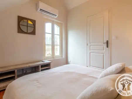 Le Verdelay, gîte 4 pers avec piscine chauffée à La Ménitré : photo 15