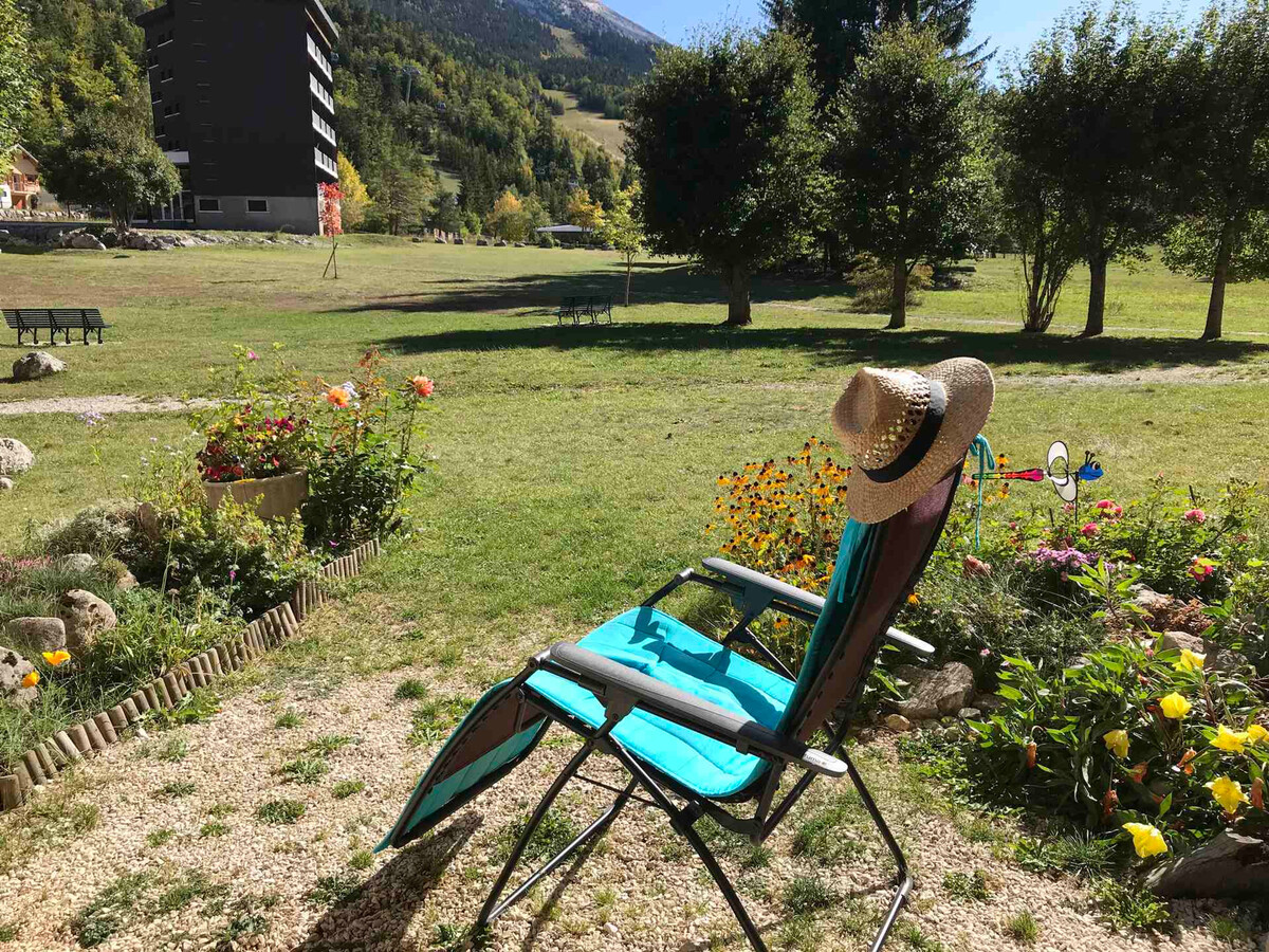 Studio cabine idéalement situé au pied des pistes de Corrençon - Photo 4