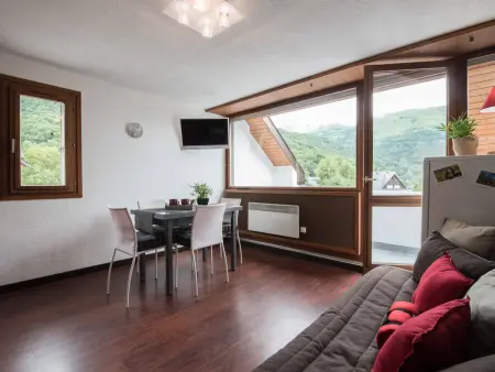Appartement 2 pièces avec parking privé près du téléphérique, Saint-Lary : photo 4