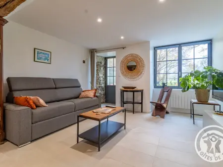 Location gite à Rochefort sur Loire, Gîte charmant entre Loire et Layon, terrasse, jardin, parking, proche dAngers, idéal pour couples
