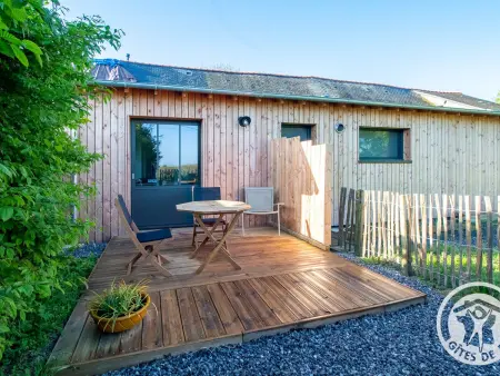 Gîte plain-pied entre Loire et Layon, terrasse bois : photo 3
