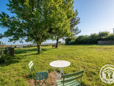 Gîte plain-pied entre Loire et Layon, terrasse bois : photo 22