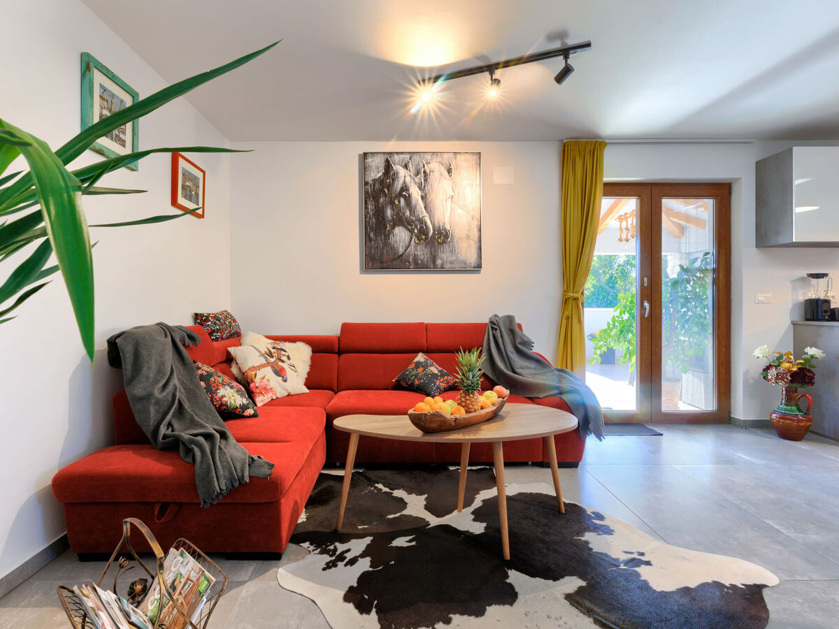 Villa Lora à Kršan : maison avec piscine chauffée - Photo 4