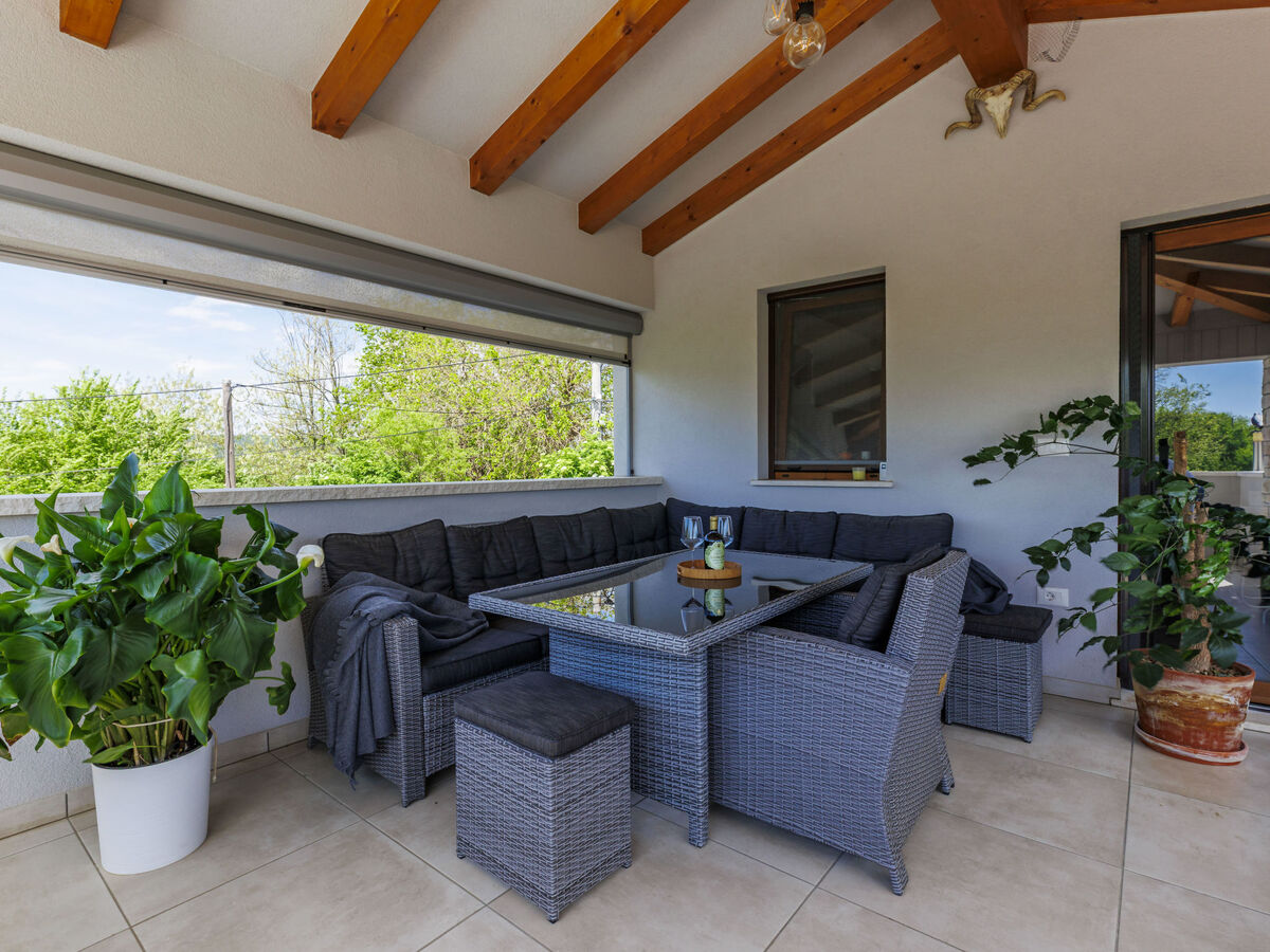 Villa Lora à Kršan : maison avec piscine chauffée - Photo 10