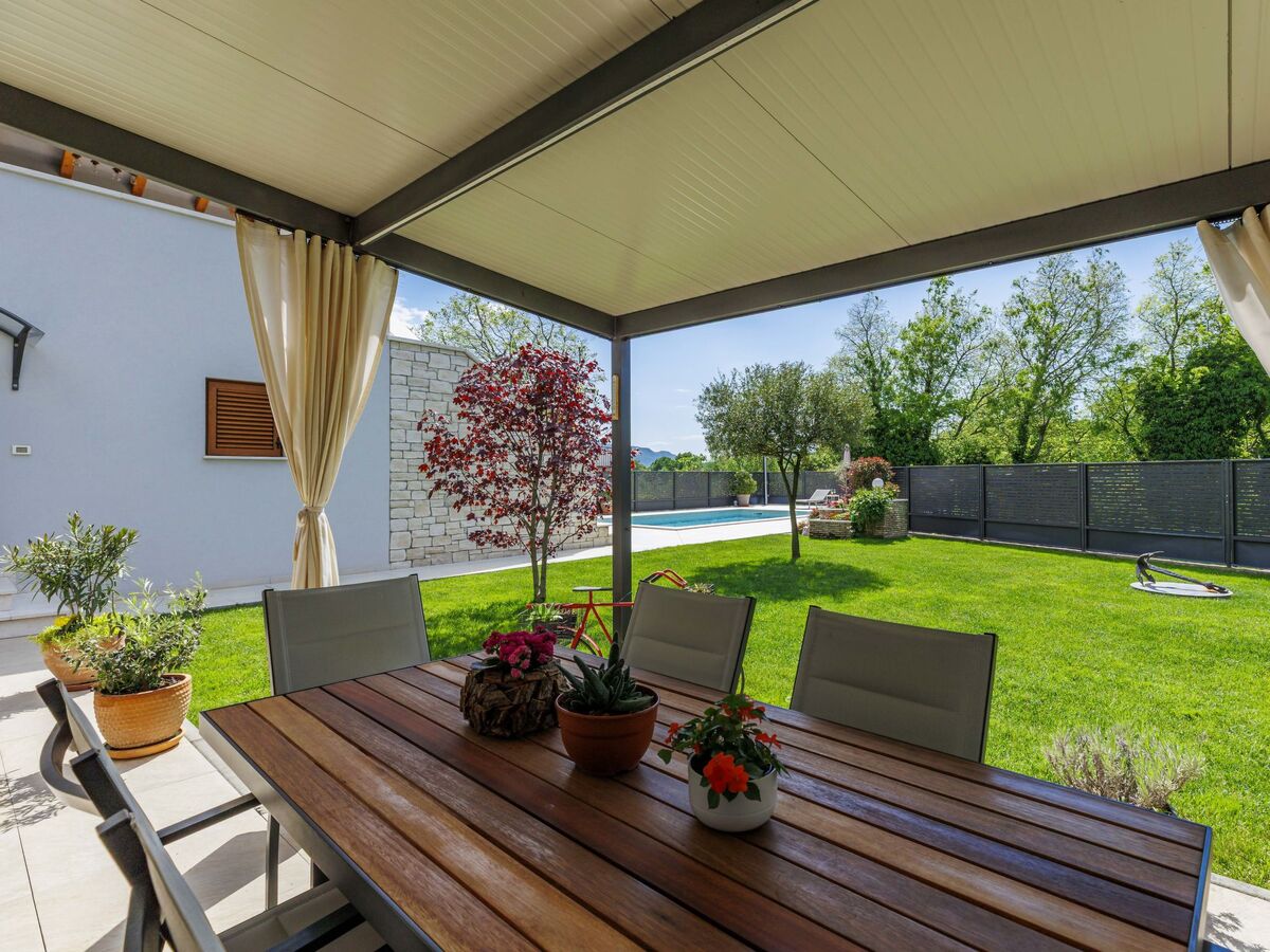 Villa Lora à Kršan : maison avec piscine chauffée - Photo 22