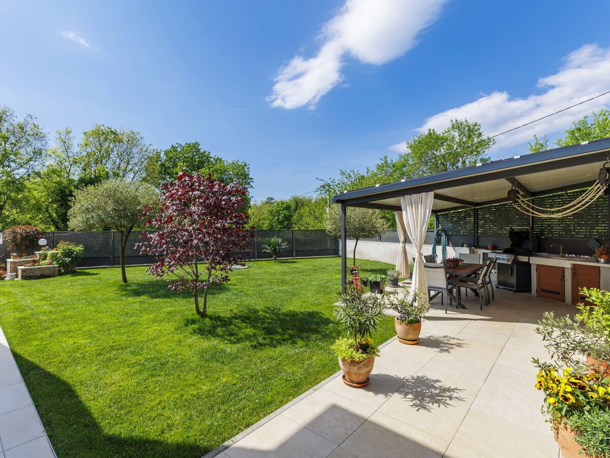 Villa Lora à Kršan : maison avec piscine chauffée - Photo 23