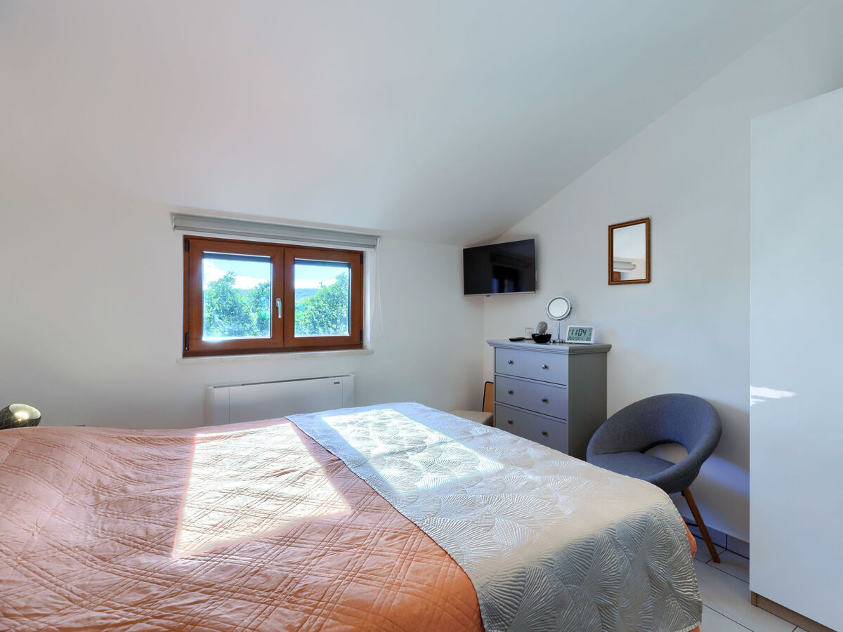 Villa Lora à Kršan : maison avec piscine chauffée - Photo 31