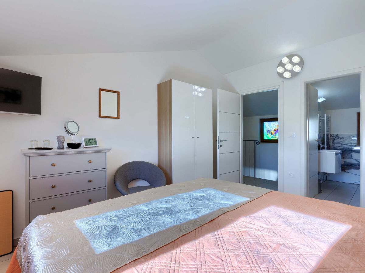 Villa Lora à Kršan : maison avec piscine chauffée - Photo 32