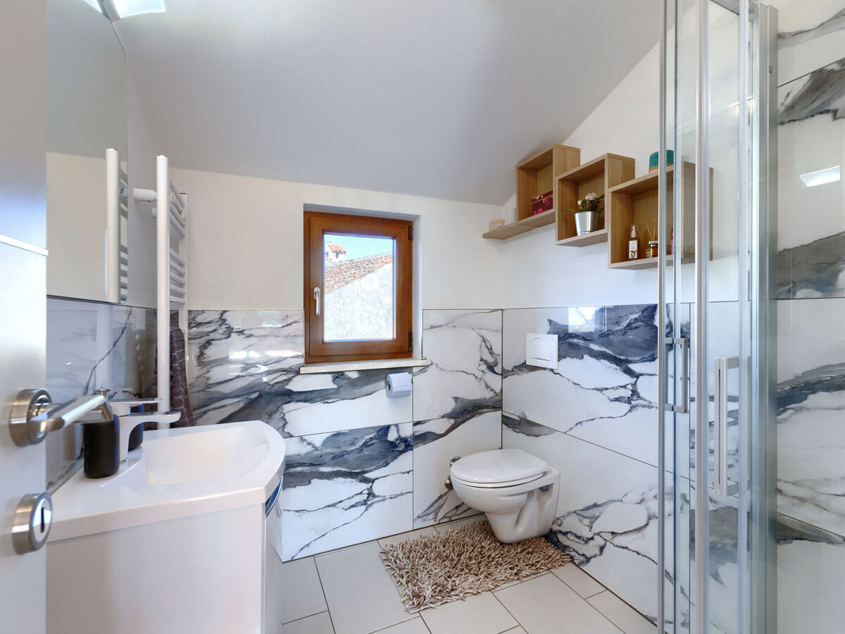 Villa Lora à Kršan : maison avec piscine chauffée - Photo 33
