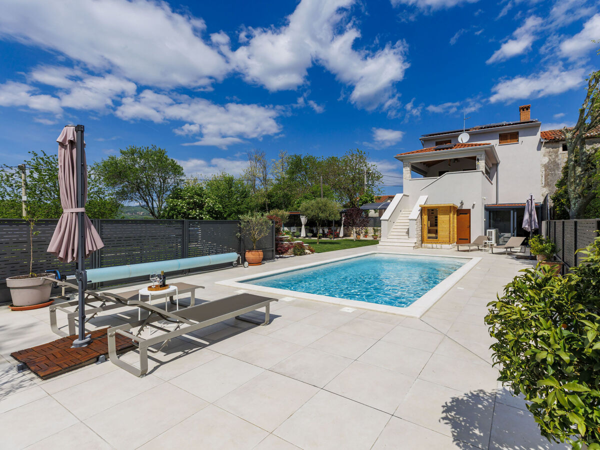 Villa Lora à Kršan : maison avec piscine chauffée - Photo 43
