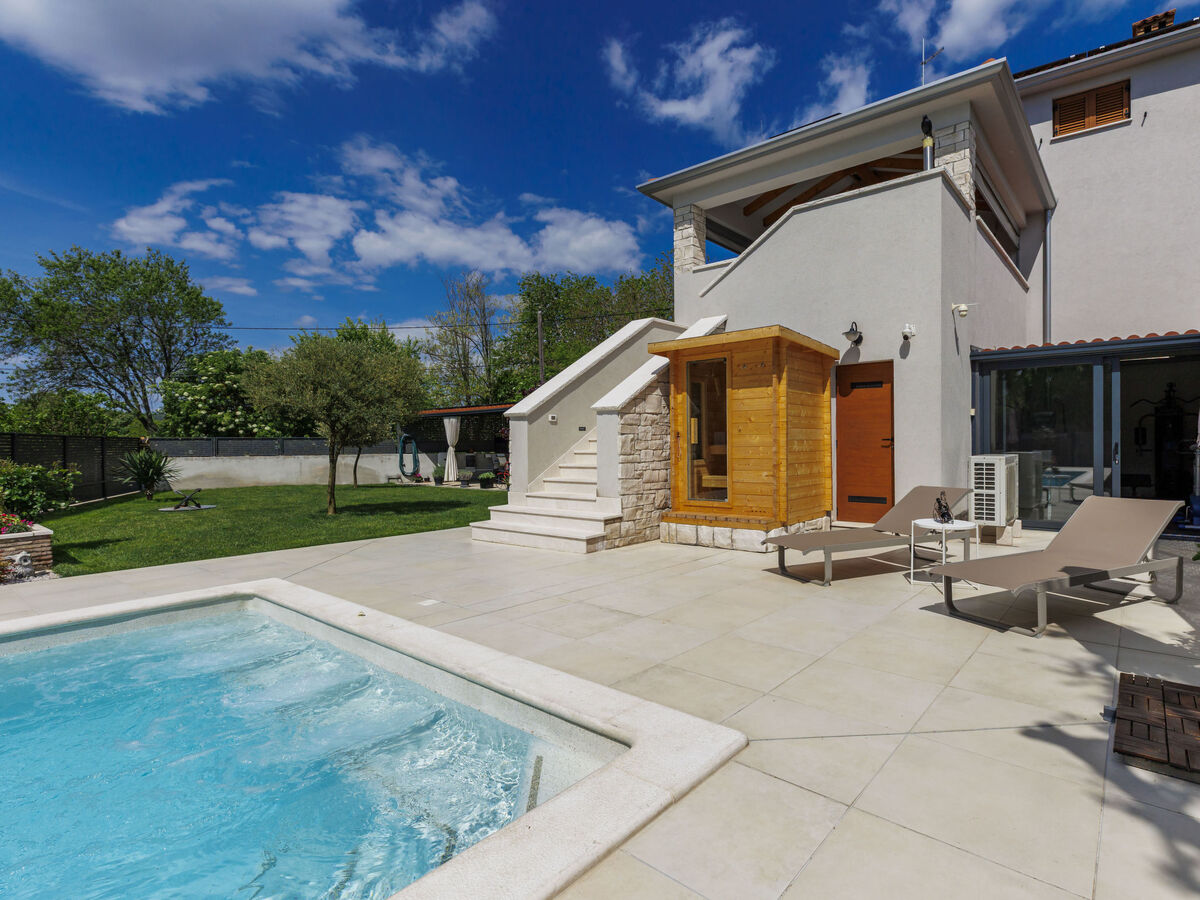 Villa Lora à Kršan : maison avec piscine chauffée - Photo 44
