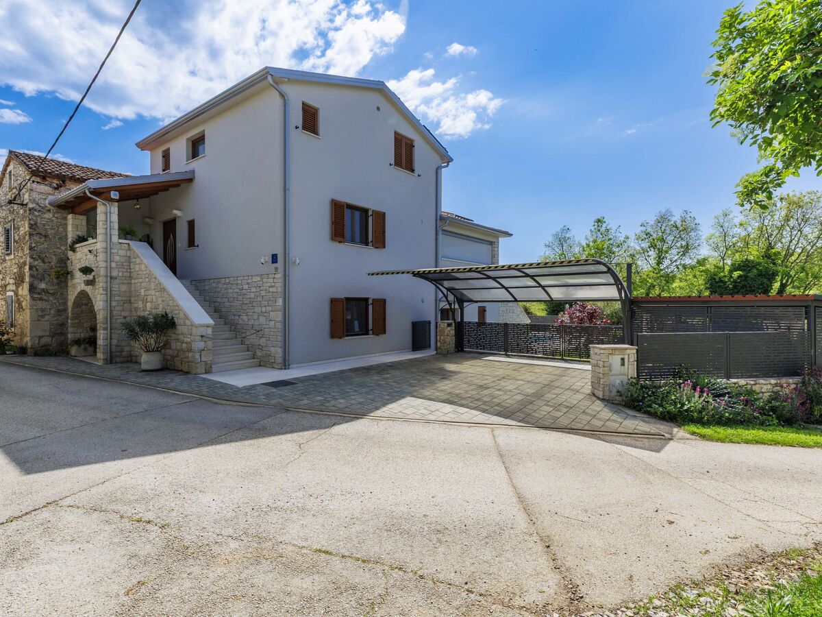 Villa Lora à Kršan : maison avec piscine chauffée - Photo 47