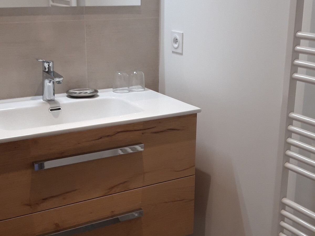 Appartement 6 pers rénové · 11e étage · Balcon Sud-Ouest - Photo 9