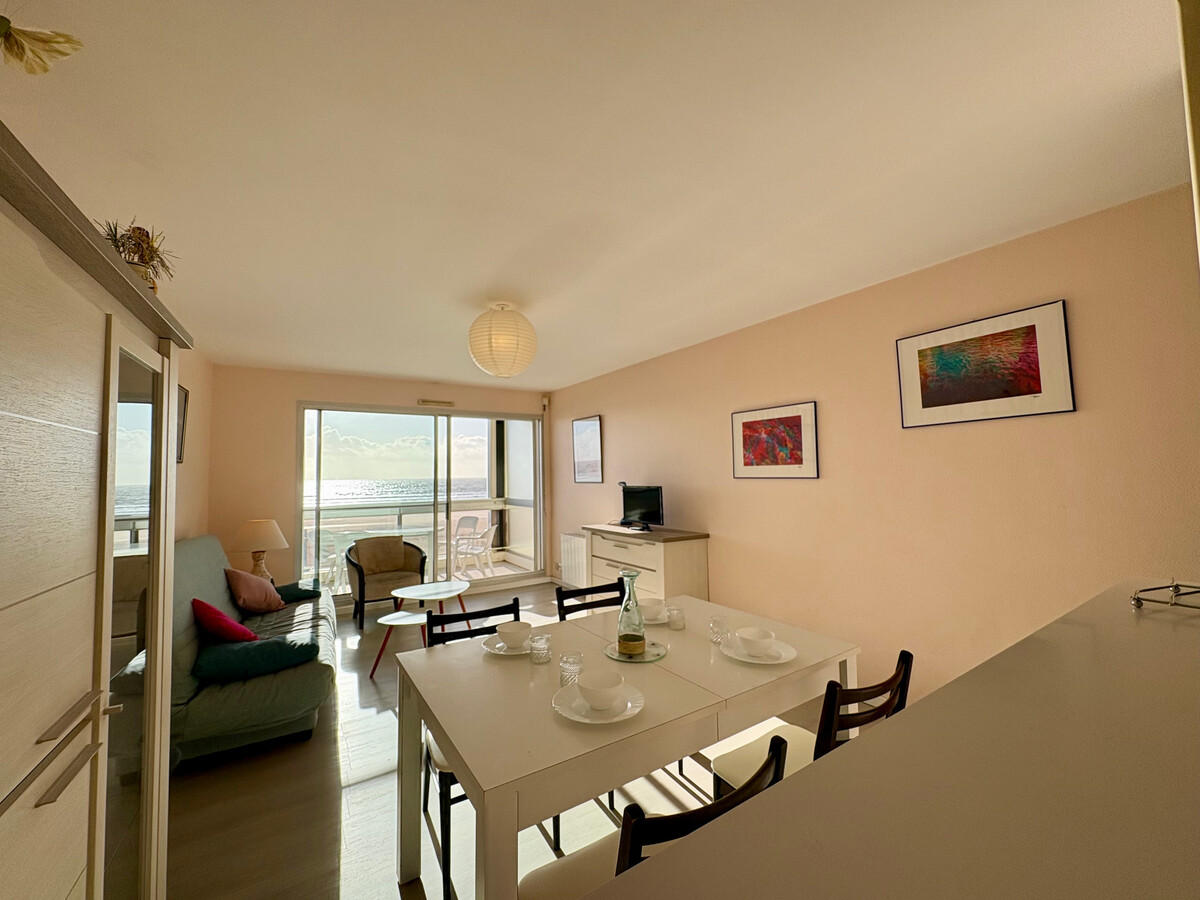 Appartement 2 chambres face mer avec parking privé - Photo 3