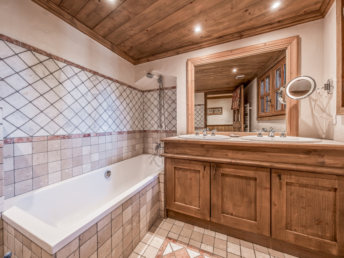 Chalet Courchevel 1850 : 5 chambres, piscine & jacuzzi - Photo 5