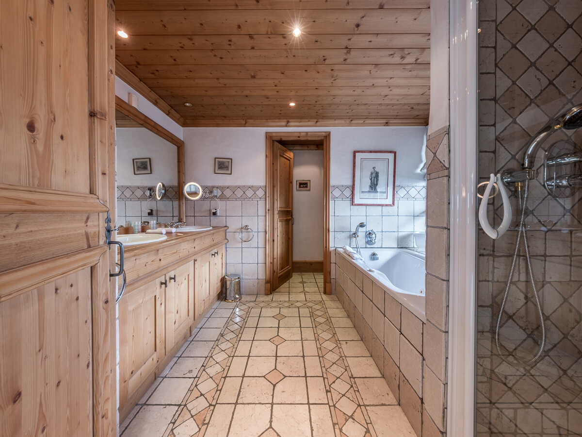 Chalet Courchevel 1850 : 5 chambres, piscine & jacuzzi - Photo 18