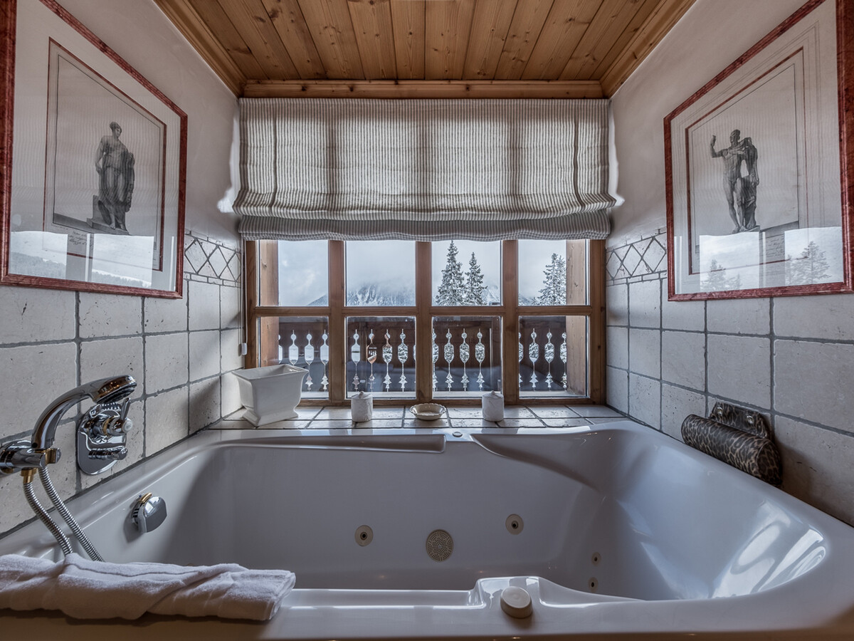 Chalet Courchevel 1850 : 5 chambres, piscine & jacuzzi - Photo 19
