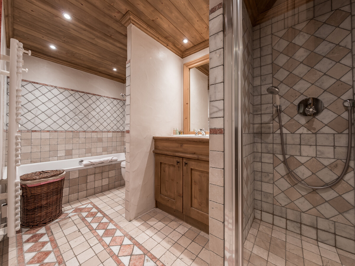 Chalet Courchevel 1850 : 5 chambres, piscine & jacuzzi - Photo 24