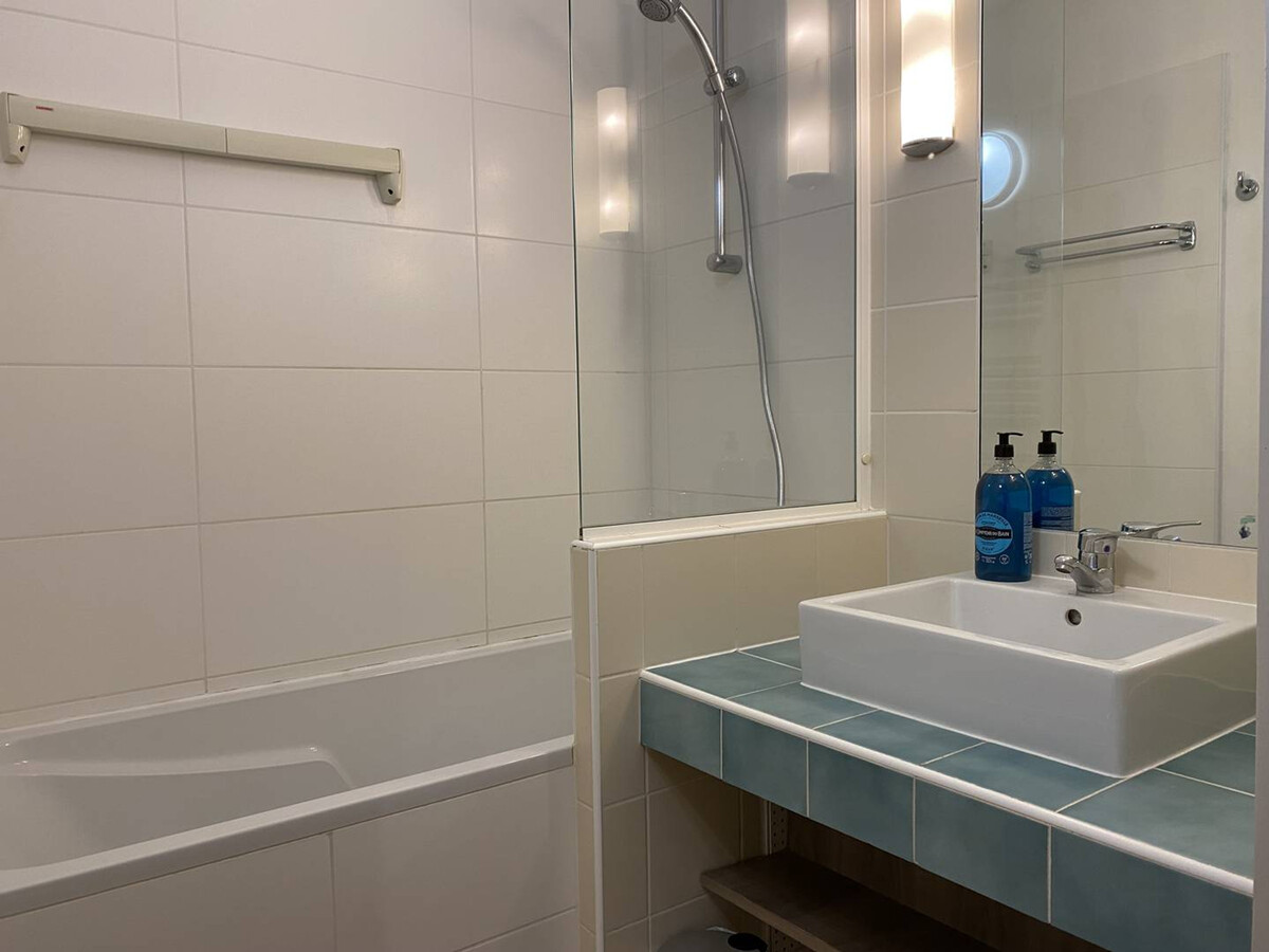 Appartement 4 pers. piscine chauffée à 50m plage Trestraou - Photo 8