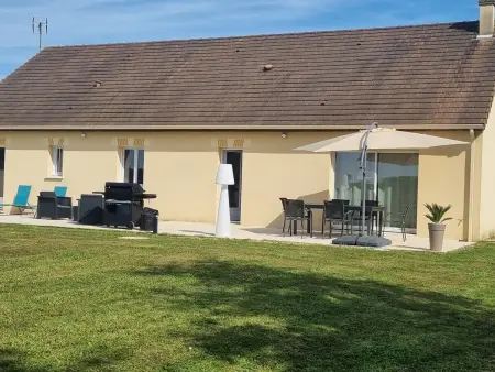 Location gite à Vicq sur Nahon, Maison spacieuse à la campagne avec jardin, 4 chambres, proche château de Valençay et Zoo de Beauval