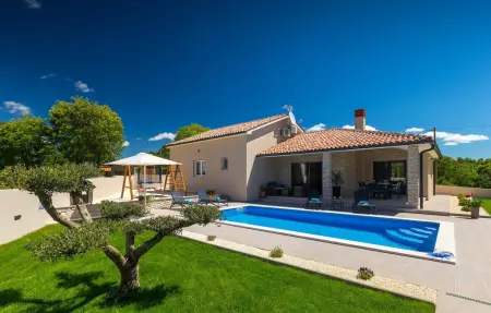 Location maison de vacances à Barban