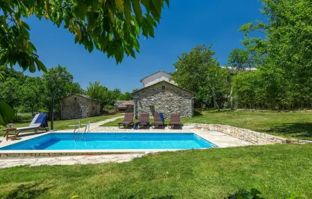 Location maison à Pazin, Village Miljavci