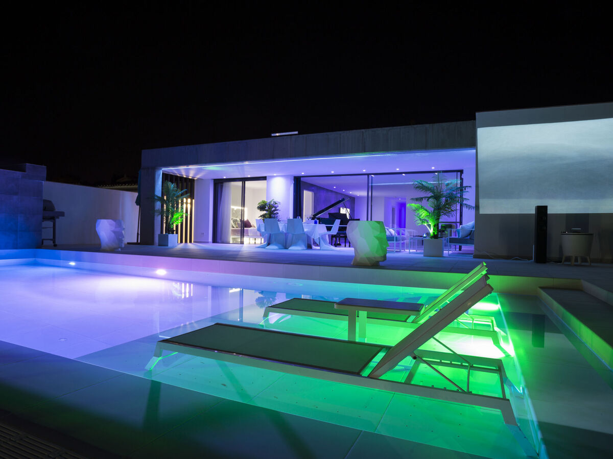 Lighthouse, maison moderne avec piscine à Empuriabrava - Photo 1