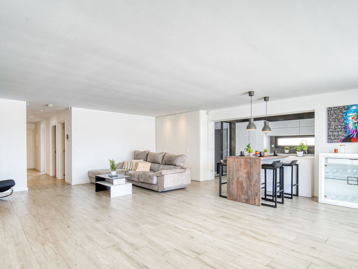 Lighthouse, maison moderne avec piscine à Empuriabrava - Photo 9