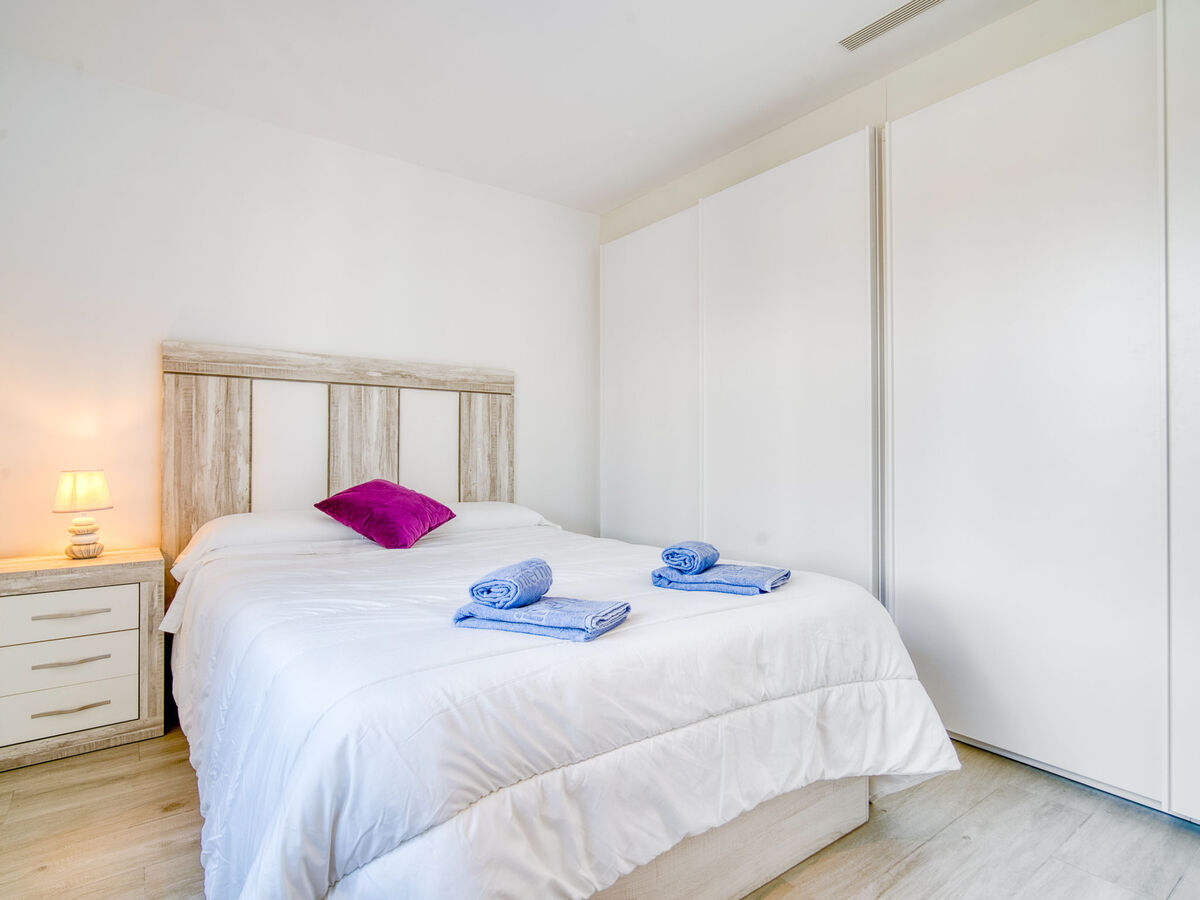 Lighthouse, maison moderne avec piscine à Empuriabrava - Photo 29