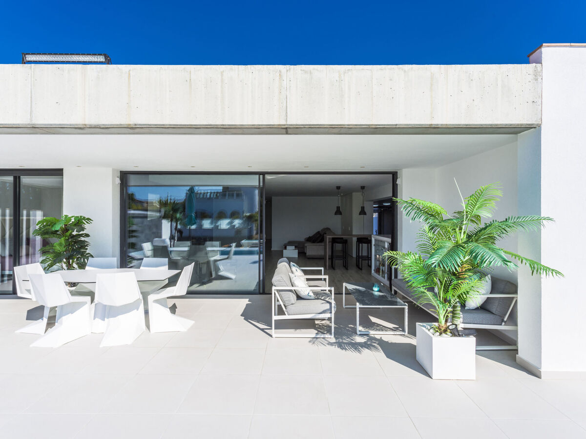 Lighthouse, maison moderne avec piscine à Empuriabrava - Photo 36